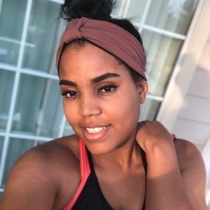 Meet your Posher, Jordyn